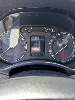 ŠKODA OCTAVIA 2,0 FSI 110 KW - 11