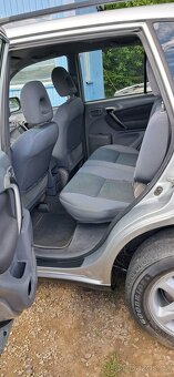 Rav 4 2.0 benzin 110 kw 4x4 bez korozie z Francuzska - 11