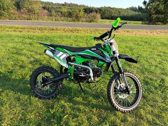Pitbike Shark E-start 125ccm 17x14 zelená - 11