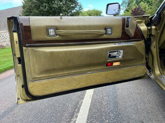 1973 Cadillac Coupe Deville - 11