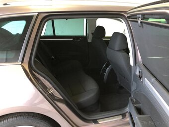 ŠKODA SUPERB COMBI 2.0TDI DSG - 11