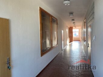 Pronájem kancelářských prostor 20m2 , Palhanecká, Opava - Ja - 11