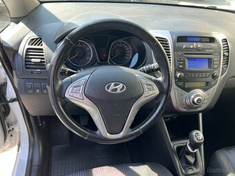 HYUNDAI ix20 1.4i 66 KW 1.MAJ.PDC VYHŘ.SED.2x KOLA 49000km - 11