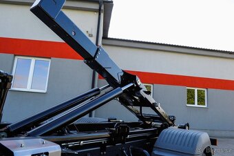 MERCEDES 1218 NOVÝ HÁKOVÝ NOSIČ KONTEJNERŮ HYDRAULICKÁ RUKA - 11