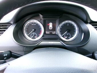 Škoda Octavia 2,0TDi DSG, STYLE,NAVI, DPH - 11