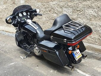 Harley  Davidson FLHX Street Glide - 11
