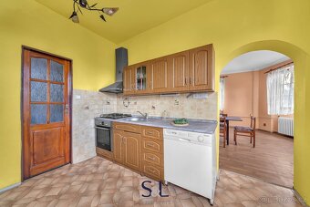 Prodej rodinného domu s restaurací, ev.č. 01049 - 11