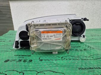xenonový světlomet Škoda Octavia II levý přední - 11