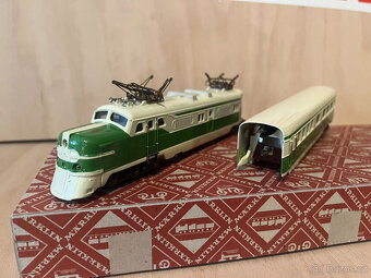 Märklin železniční vůz ST 800 zeleno-béžový Střešní žebra m - 11