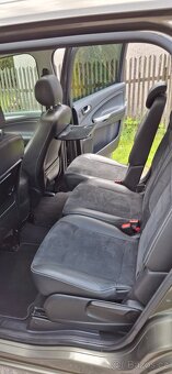 Ford Galaxy,TITANIUM, 2.2 TDCI,147 KW,7 míst,tažné - 11