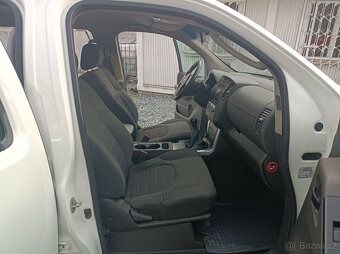 Nissan Pathfinder, 140kw,4x4,s.kniha,7míst.manuál - 11