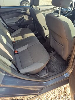 Ford Focus combi 1.6 Ti-VCT 92kW serviska - 11
