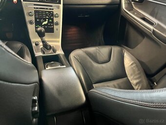 VOLVO XC 60 2.4 D 120 kW 6 RYCHLOSTÍ 4x4 PUVOD ČR - 11