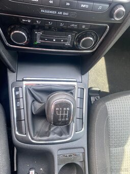 ŠKODA SUPERB 2.0 TDI 103kW – SEDAN – 2010 – 428 493 km - 11
