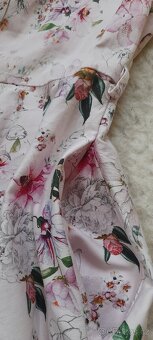 Closet květinové šaty s kapsami - 11