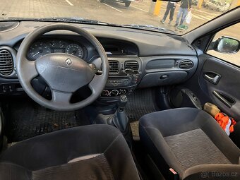 Renault Megane 2001 - 11