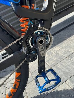 Carbon sjezd bike DH kolo Mondraker SUMMUM karbon Fox40 DHX2 - 11