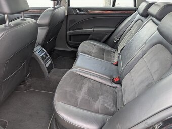 ŠKODA SUPERB COMBI 2.0TSi 147kW DSG ALCANTARA - 11