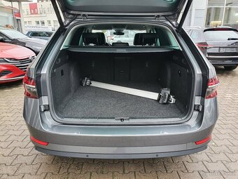 Škoda Superb 3 iV Combi 1.4 TSI 160kW DSG - záruka Autodraft - 11