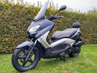 Yamaha X max 125i - 11