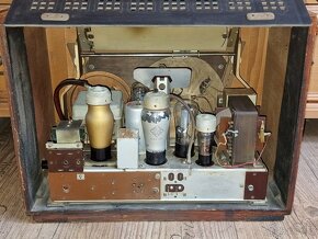 Funkční staré předválečné rádio Telefunken 543WL, rok 1935 - 11