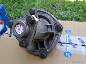 Alfa Romeo NISAN Vodní čerpadlo, Pumpa - zánovní - 11