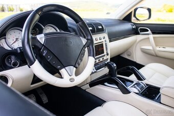 Porsche Cayenne TechArt / bývalý majiteľ Robin Van Persie - 11