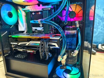 32 jader AMD 3970X, 128GB DDR4, RX6900 XT 16GB, 2TB SSD - 11