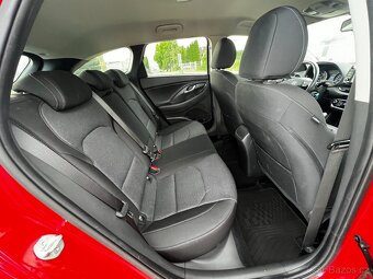 Hyundai i30 COMBI 1,0 T-GDi 88kW SMART LED, NAVI - 11