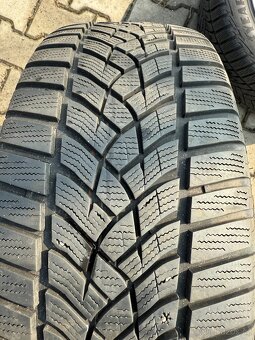 Komplet ALU ATS 5x108r18 +235/45r18 zimní GoodYear - 11