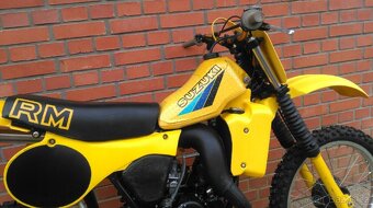 Suzuki RM 125 2T 1983 /TOP STAV/ (PO RENOVACI) - 11