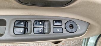 Huyndai Accent 1.4 i 16V - 11