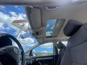 Volkswagen Touran 1T 2.0 TDI 103kW automat, platná TK - 11