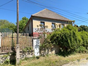 Prodej zemědělské usedlosti v obci Radonín 2057 m2 – klid, p - 11