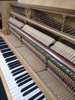 Piano, pianino, klavír Petrof - 11