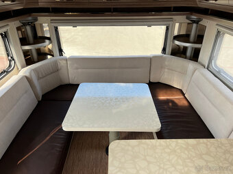 Karavan Hobby De Luxe 560+ KLima+Pojezd+TV - 11