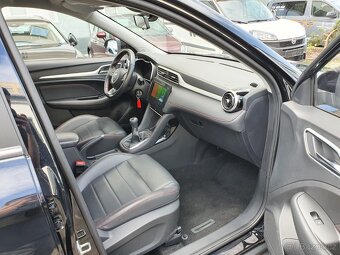 MG ZS Luxury 1.5 78kW 77tkm Virtual ACC ALU 17" kam360° - 11