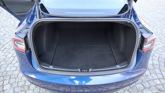 Tesla Model 3 Performance 12/2020 refresh model - 11