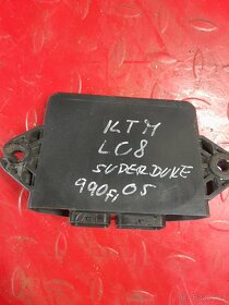 ktm 990 super duke lc8 - 11