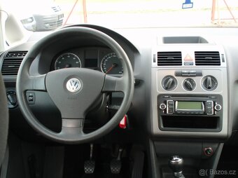 Volkswagen Touran 1,6Mpi bez koroze,TOPstav,poSTK - 11