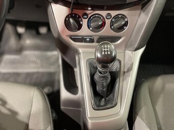 Ford Focus - 5dv - 1,6-16v-77kw - 2 majitel - po servisu - 11
