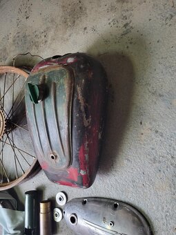 Prodam dily na manet 90 - 11