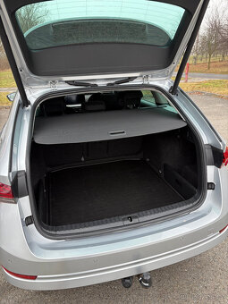 Škoda Octavia IV Combi 1.5 TSI e-TEC DSG - 11