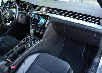 Volkswagen Arteon 2,0TSi R-LINE NAVI ČR 1.MAJ - 11