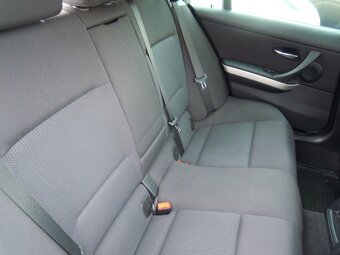 BMW 320 2.0i autom. 125kw(170hp) r.v.12/2009 - 11