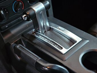 Ford Mustang, GT 4.6 224 kW V8 - 11