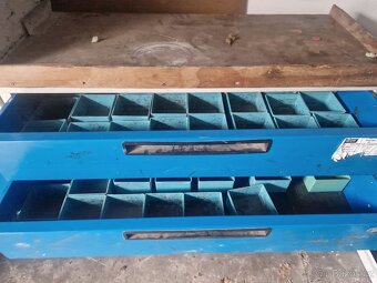 Regály do dodávky - ponk do dodávky - 11