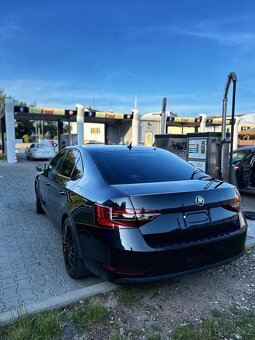 Škoda Superb 3 Laurin & Klement 2016 🔹 2.0 TDI (140 kW) - 11