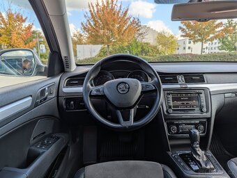 Škoda Superb 2 II combi FL elegance 2,0 TDI 125 kW DSG 2013 - 11