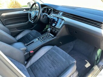 Passat B8 2.0TDi 2018 Highline 4Motion DSG ACC ALCANTARA - 11